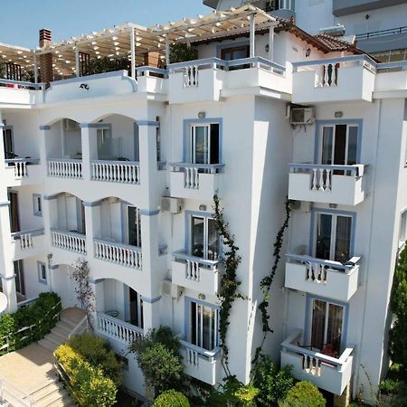 Hotel Erdano Sarandë Esterno foto