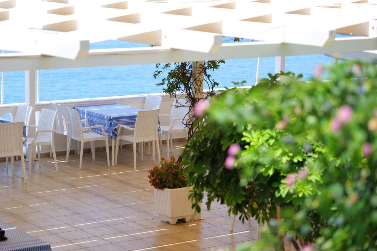 Hotel Erdano Sarandë Esterno foto