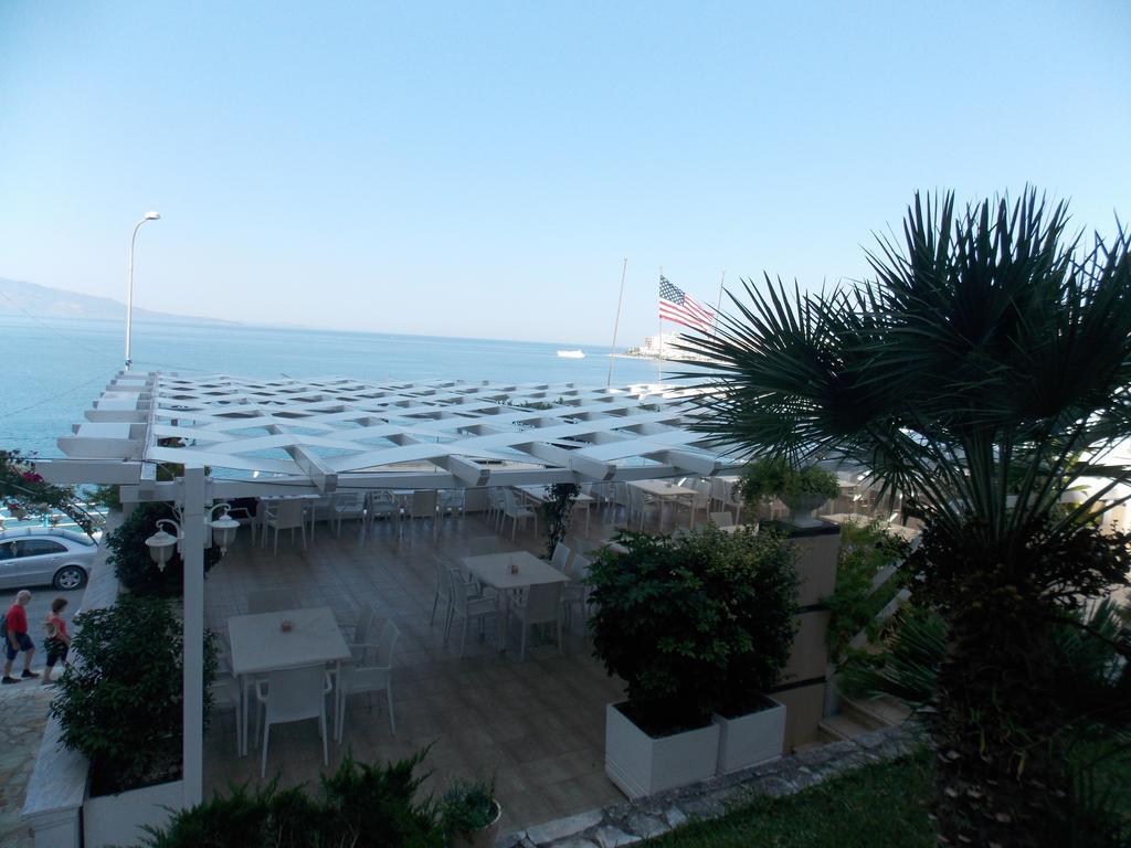 Hotel Erdano Sarandë Esterno foto